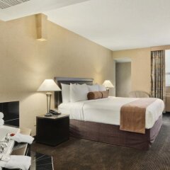 Отель Ramada Plaza by Wyndham Calgary Downtown Канада, Калгари - отзывы, цены и фото номеров - забронировать отель Ramada Plaza by Wyndham Calgary Downtown онлайн спа фото 2