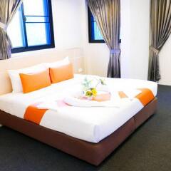 Отель Pakdee Bed And Breakfast Бангкок комната для гостей фото 2