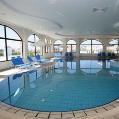 Отель Avanti Holiday Village с домашними животными