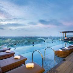 Liberty Central Saigon Riverside Hotel бассейн