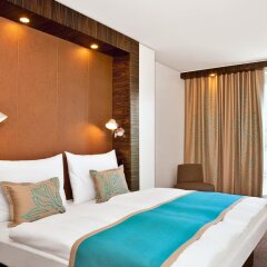 Отель Motel One Düsseldorf Hauptbahnhof комната для гостей фото 3
