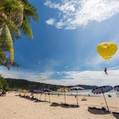 Отель PJ Patong Resortel пляж