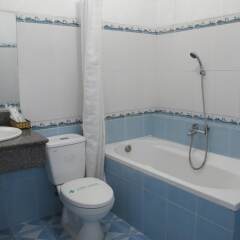 Blue Star Hotel Nha Trang ванная