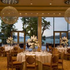 Отель Falkensteiner Schlosshotel Velden