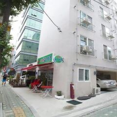 Twin Rabbit Mini Hotel вид на фасад фото 3