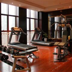 Chongzhou Zhongsheng Hotel фитнесс-зал