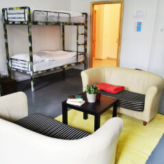 Отель Hostel B&B&B&B&B - Adult Only Литва, Вильнюс - 5 отзывов об отеле, цены и фото номеров - забронировать отель Hostel B&B&B&B&B - Adult Only онлайн комната для гостей фото 4