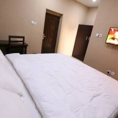 Iyore Grand Hotel & Suites 2 комната для гостей фото 3