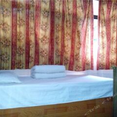Yiren Hostel комната для гостей