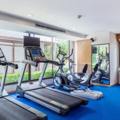 Отель Lasalle Suites & Spa фитнесс-зал фото 3