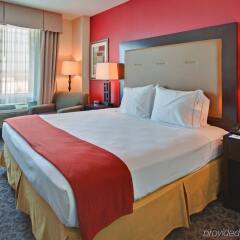 Отель Holiday Inn Express Los Angeles Airport, an IHG Hotel США, Лос-Анджелес - 9 отзывов об отеле, цены и фото номеров - забронировать отель Holiday Inn Express Los Angeles Airport, an IHG Hotel онлайн комната для гостей фото 2