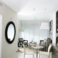 Отель West All Suite Boutique Tel Aviv в номере фото 2