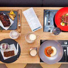 Гостиница FERENC Hotel & Restaurant Украина, Львов - 1 отзыв об отеле, цены и фото номеров - забронировать гостиницу FERENC Hotel & Restaurant онлайн питание