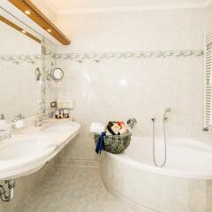 Dolce Vita Hotel Jagdhof Лачес ванная