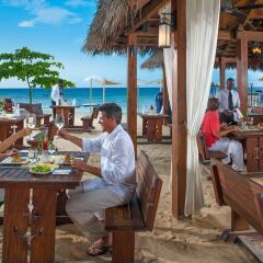 Отель Sandals Ochi Beach Resort All Inclusive Couples Only питание фото 2
