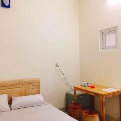 Отель Nam Dinh Motel Буонматхуот комната для гостей