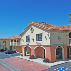 Отель Crystal Inn Suites & Spas фото 2
