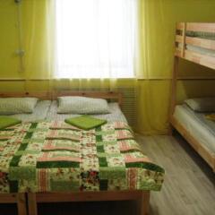 Гостиница Жилые помещения Vhostele-Na-Baumana в Казани отзывы, цены и фото номеров - забронировать гостиницу Жилые помещения Vhostele-Na-Baumana онлайн Казань комната для гостей