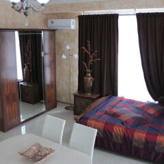Апартаменты Apartment on Kamyshovaya 41, apt 18 комната для гостей фото 2