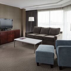 Отель Sheraton Cavalier Calgary Hotel Канада, Калгари - отзывы, цены и фото номеров - забронировать отель Sheraton Cavalier Calgary Hotel онлайн комната для гостей фото 4