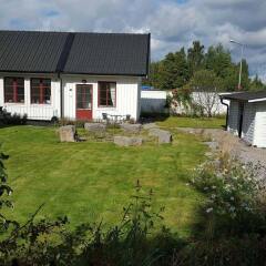 Отель Slussen Bed And Breakfast Эребру