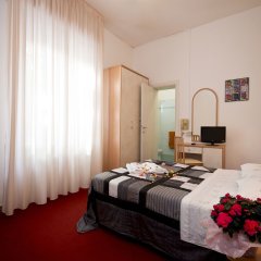 Отель Silvie Rose Италия, Чезенатико - 1 отзыв об отеле, цены и фото номеров - забронировать отель Silvie Rose онлайн комната для гостей фото 3
