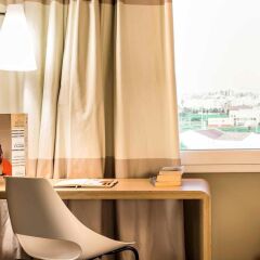 Отель ibis Faro Algarve Португалия, Фару - отзывы, цены и фото номеров - забронировать отель ibis Faro Algarve онлайн удобства в номере
