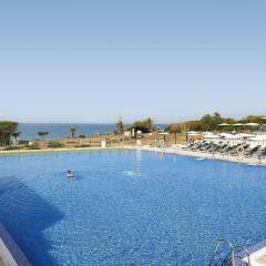 Отель Hipotels Gran Conil & Spa Испания, Кониль-де-ла-Фронтера - отзывы, цены и фото номеров - забронировать отель Hipotels Gran Conil & Spa онлайн бассейн фото 2