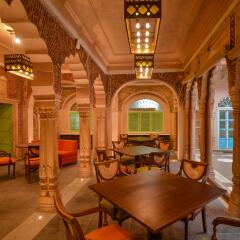 Отель WelcomHeritage Haveli Dharampura развлечения