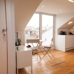 Апартаменты Cosy Studio in Lapa District Лиссабон комната для гостей