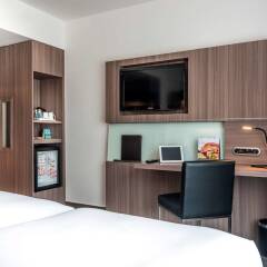 Отель Novotel Bangkok Silom Road удобства в номере фото 2