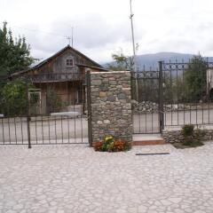 Отель Takht House Армения, Дилижан - отзывы, цены и фото номеров - забронировать отель Takht House онлайн парковка