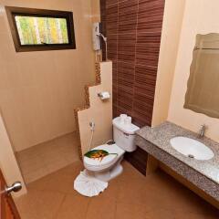 Отель Kata Silver Sand Hotel Таиланд, Пхукет - отзывы, цены и фото номеров - забронировать отель Kata Silver Sand Hotel онлайн ванная фото 2