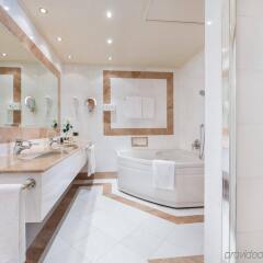Отель Royal Hotel Carlton Италия, Болонья - 3 отзыва об отеле, цены и фото номеров - забронировать отель Royal Hotel Carlton онлайн ванная фото 2