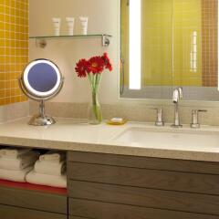 Отель Dream Inn Santa Cruz ванная