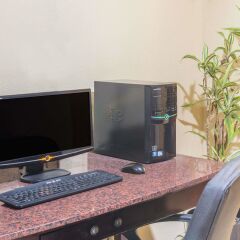 Отель Days Inn Colchester/Burlington интерьер отеля