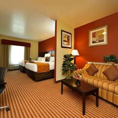 Отель Comfort Suites Bay City комната для гостей фото 2