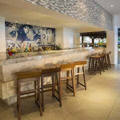Отель Desire Riviera Maya Pearl Resort All Inclusive- Couples Only гостиничный бар