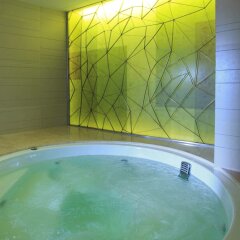Pullman Bangkok Hotel G бассейн