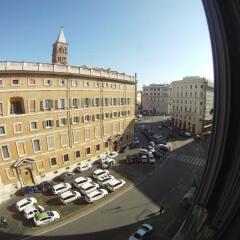 Отель Domus Liberius - Rome Town House Италия, Рим - 2 отзыва об отеле, цены и фото номеров - забронировать отель Domus Liberius - Rome Town House онлайн балкон