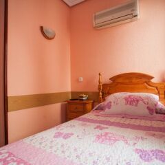 Отель Hostal Bermejo комната для гостей фото 4