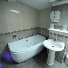 Elegance Hotel ванная