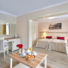 White Rock Castle Suite Hotel комната для гостей фото 5