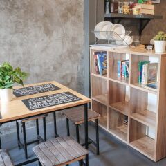 The Bridge Hostel Бангкок развлечения