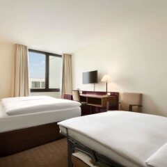 Отель Ramada Nuernberg Parkhotel комната для гостей
