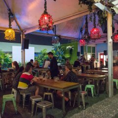 Отель Bunk Backpackers Австралия, Фортитуд-Валли - отзывы, цены и фото номеров - забронировать отель Bunk Backpackers онлайн питание фото 3