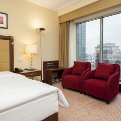 Hilton Warsaw Hotel & Convention Centre комната для гостей фото 10