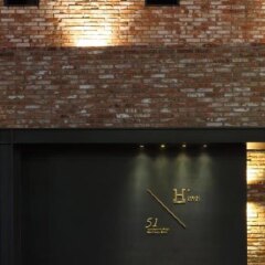 H Hotel