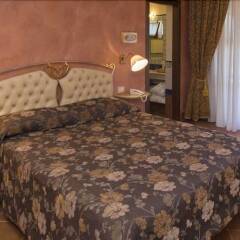 Отель SarAnd Relais Италия, Фонди - отзывы, цены и фото номеров - забронировать отель SarAnd Relais онлайн комната для гостей фото 2
