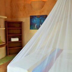 Отель Posada del Sol Tulum сейф в номере